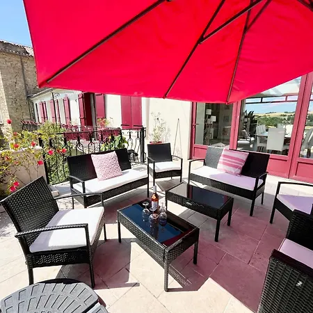 Chateau - Le Panoramique Avec Piscine Feriehus